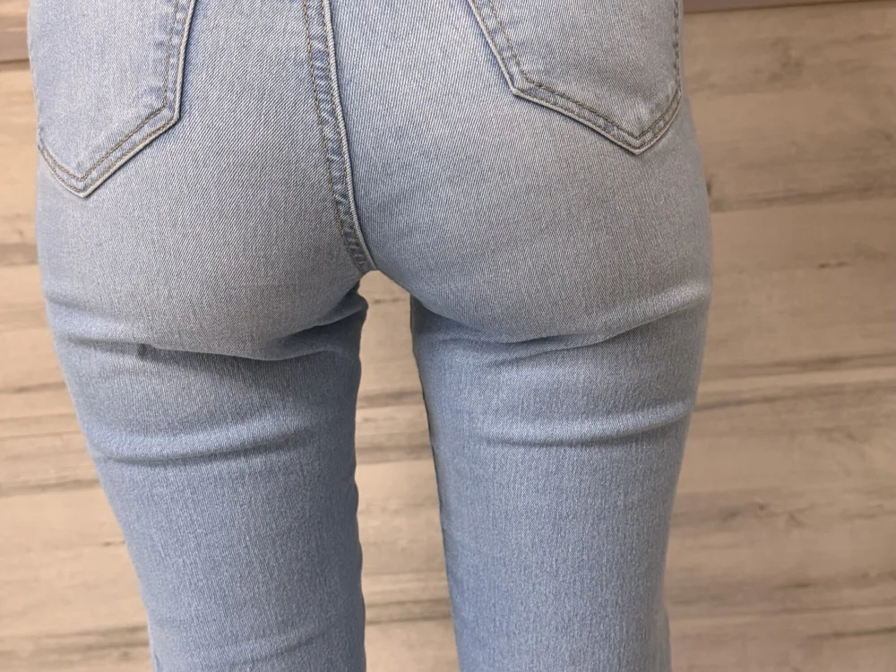 sally6990 – уебкам модел в Stripchat: снимки