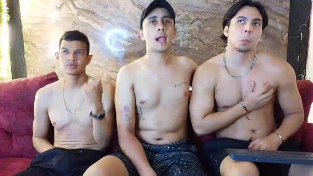 Preview photo of webcam model diamond-boys on Flirt4Free