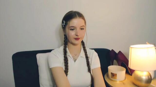 Preview photo of webcam model margaret-winslow on Flirt4Free