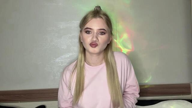 jannet-monroe – Webcam-Modell auf Flirt4Free