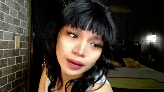 aymkyline na Chaturbate: fotky a profil