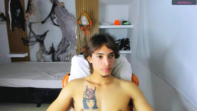 kenshi-roa na Flirt4Free: fotky a profil