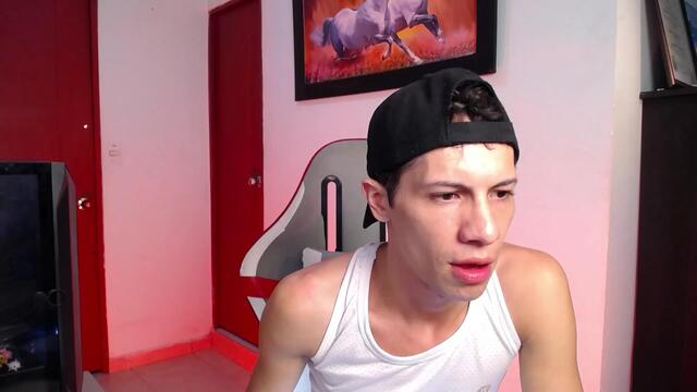 santiago-sant ב-Flirt4Free: תמונות ופרופיל