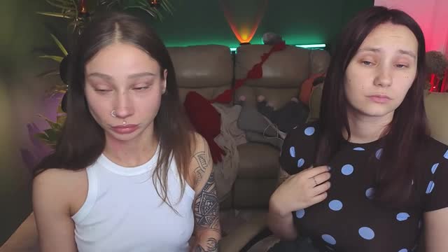 hotcaramelstrio na XloveCam: fotky a profil
