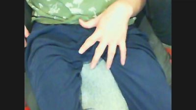 Preview photo of webcam model maxou140 on Cam4