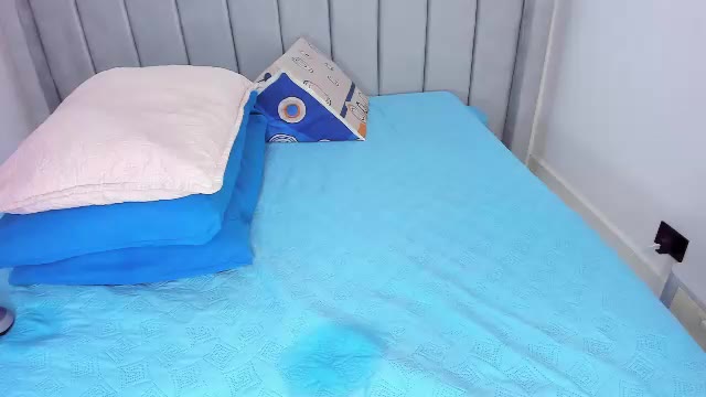 Фото вебкам-модели karla_wonderful на Chaturbate