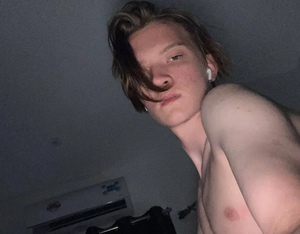 KellyTwink на Stripchat: фото вебкам-моделі