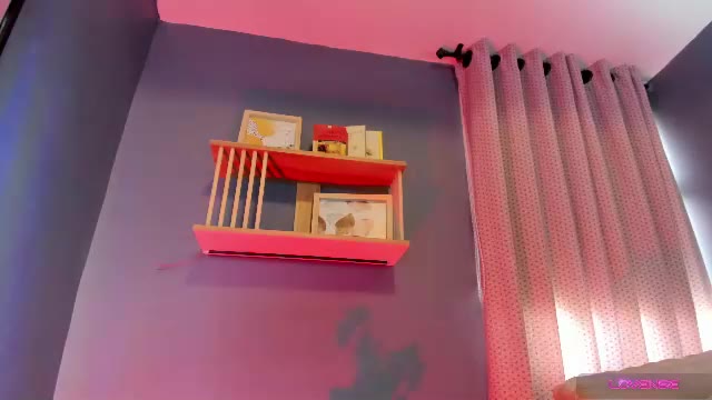 _sofia_cruz — Chaturbate ওয়েবক্যাম মডেল: ছবি