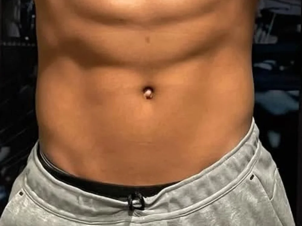 Preview photo of webcam model yogeshekara on Stripchat