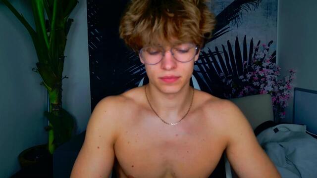 Preview photo of webcam model jacob-vance on Flirt4Free