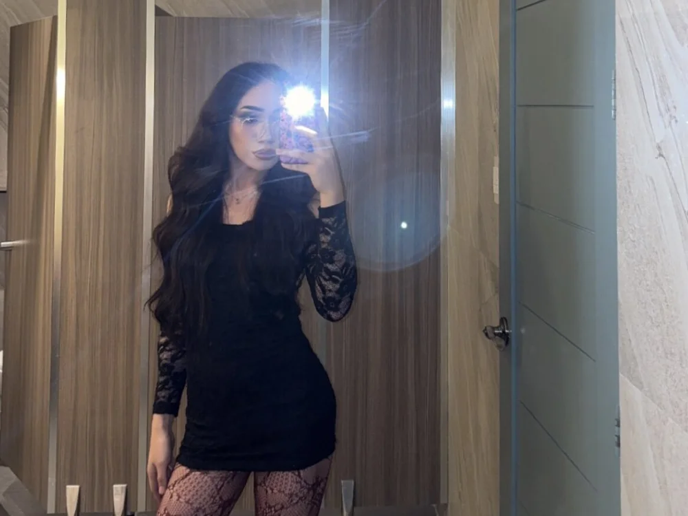 sashadollzx na Stripchat: zdjęcia i profil