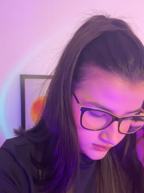 irisblair, modèle webcam XloveCam : photos