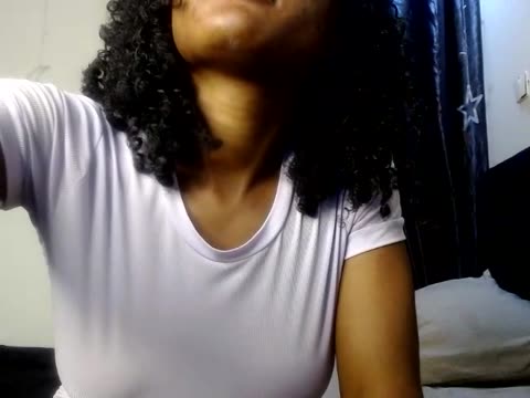 maya- (BongaCams): nuotraukos, profilis