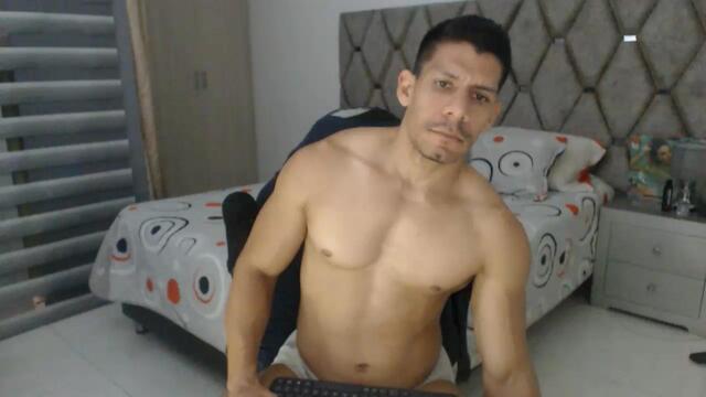 manolo-vega — Flirt4Free ওয়েবক্যাম মডেল: ছবি