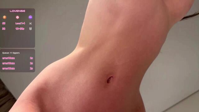 Preview photo of webcam model rebbecca-mancina on Flirt4Free
