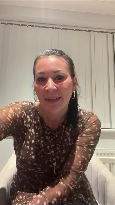 louisejuiliet – LiveJasmin webkamerás modell