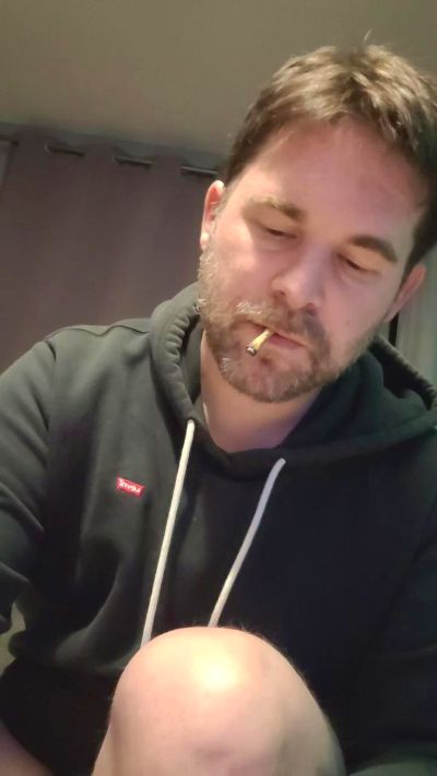 tomsauwer (Cam4): foto un profils