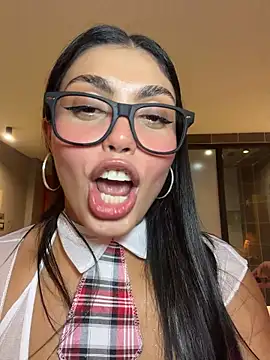 zui_lu (Stripchat): fotod ja profiil