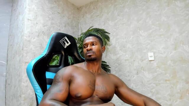 Preview photo of webcam model waylan-maverick on Flirt4Free