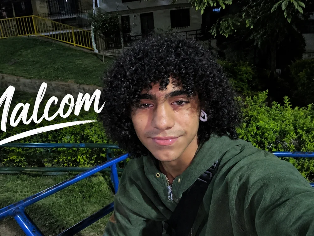 Preview photo of webcam model Malcom_Foxx on Stripchat