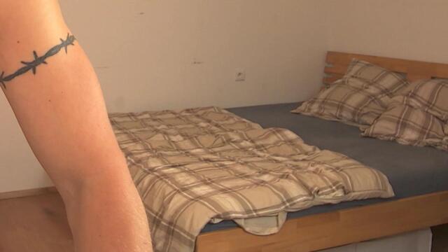 Preview photo of webcam model josh-waller on Flirt4Free