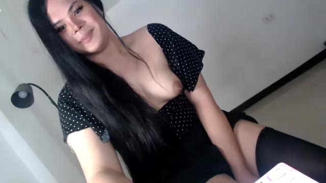 Preview photo of webcam model maddiejackson on Chaturbate