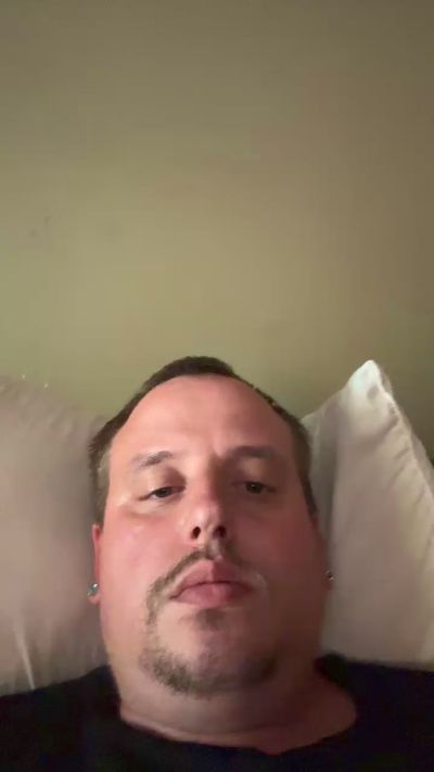 uncutshrimp88 – Cam4 webkamerás modell