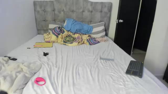 monicatsx — Chaturbate वेबकैम मॉडल: फ़ोटो