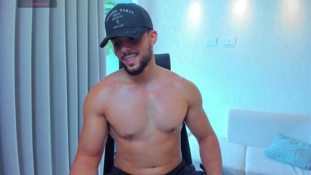 adrian-gomez บน Flirt4Free: รูปภาพและโปรไฟล์