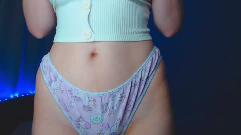emelicristal на BongaCams: слики и профил