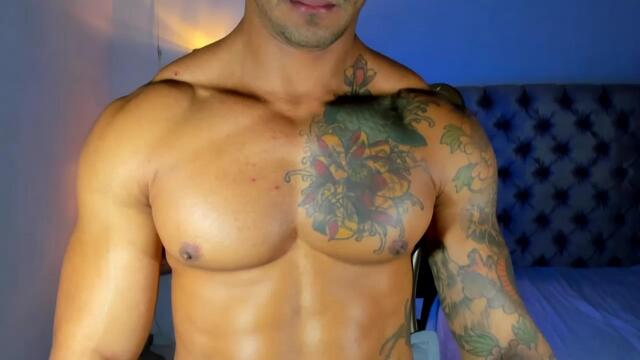 terry-manson: عارضة كاميرا ويب على Flirt4Free