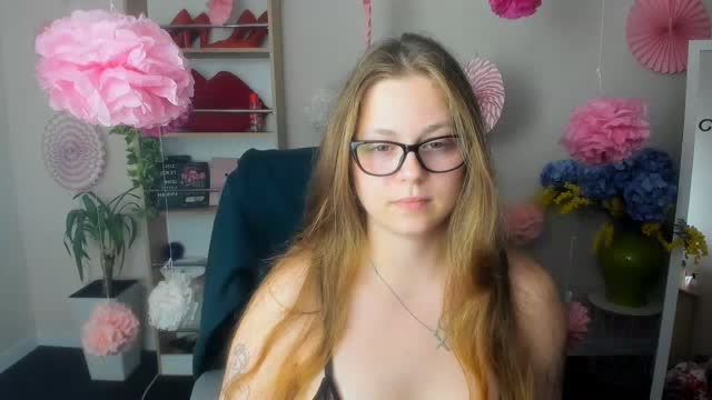 karkutie, webcammodell på XloveCam: bilder