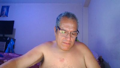 Preview photo of webcam model gorditobell31 on Cam4