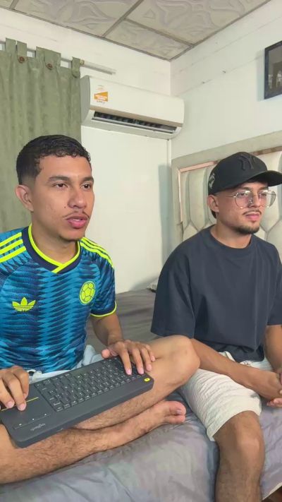 boy_jerry — Cam4 वेबकैम मॉडल: फ़ोटो