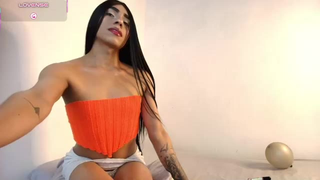 luciana_glow (Chaturbate): nuotraukos, profilis