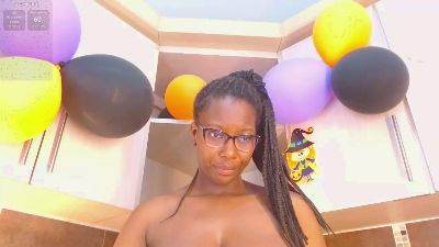saramarks, webcammodel på Cam4: fotos