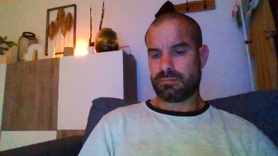 tiloup27, modelo webcam do Cam4: fotos