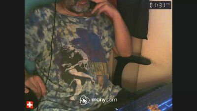 benenzo – уебкам модел в Cam4: снимки