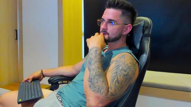 ashton-muller บน Flirt4Free: รูปภาพและโปรไฟล์