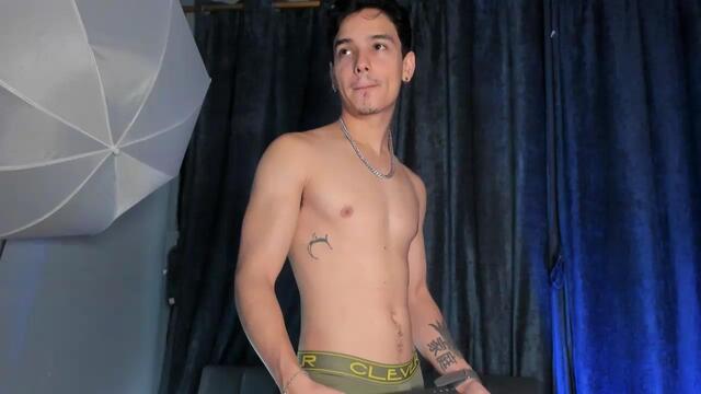 jessie-withee – Webcam-Modell auf Flirt4Free