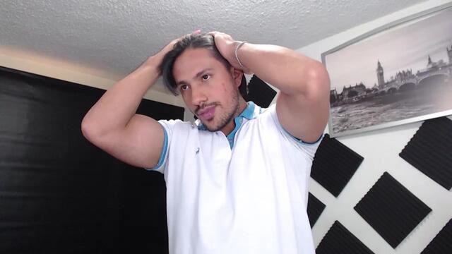 aaron-stark ב-Flirt4Free: תמונות ופרופיל