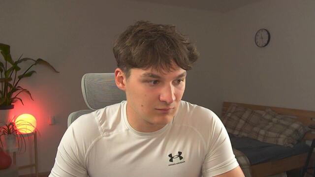 Preview photo of webcam model josh-waller on Flirt4Free