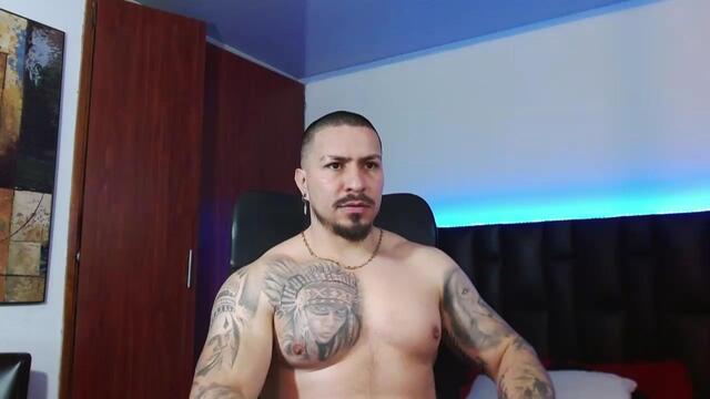 marco-donaruma, model webcam de Flirt4Free: fotos