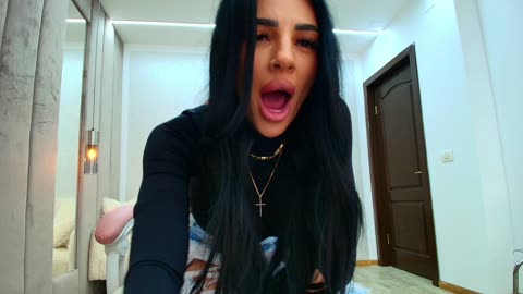 britneycharm, modelo webcam do BongaCams: fotos
