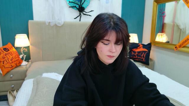 milana-colders, model webcam pe Flirt4Free: poze