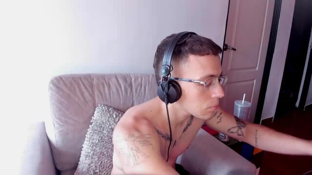 james-coltt, webcammodel på Flirt4Free: fotos