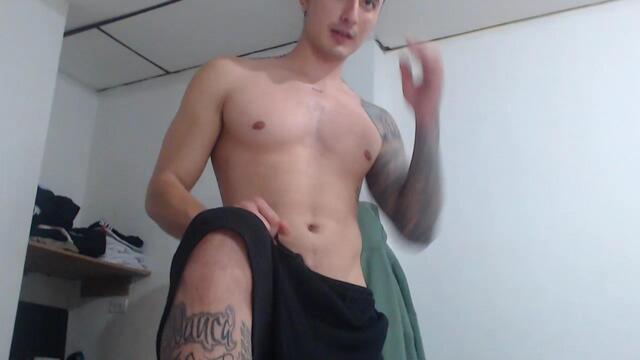 Preview photo of webcam model liam-ferreira on Flirt4Free