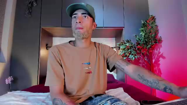 Preview photo of webcam model drakeneumann on Chaturbate