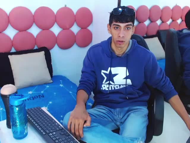 drakejack (XloveCam): foto un profils