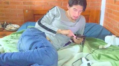 johan70sexy: عارضة كاميرا ويب على Cam4
